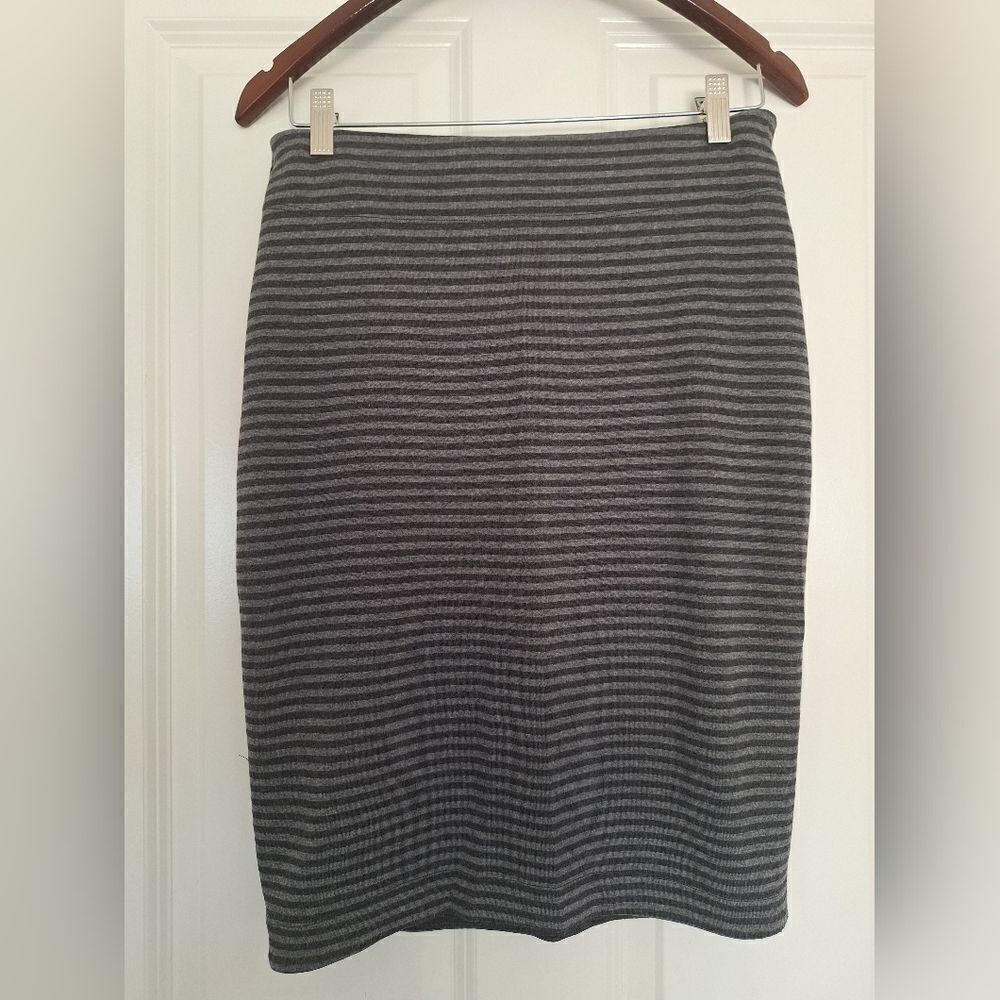 Eileen Fisher gray black striped pencil skirt size S